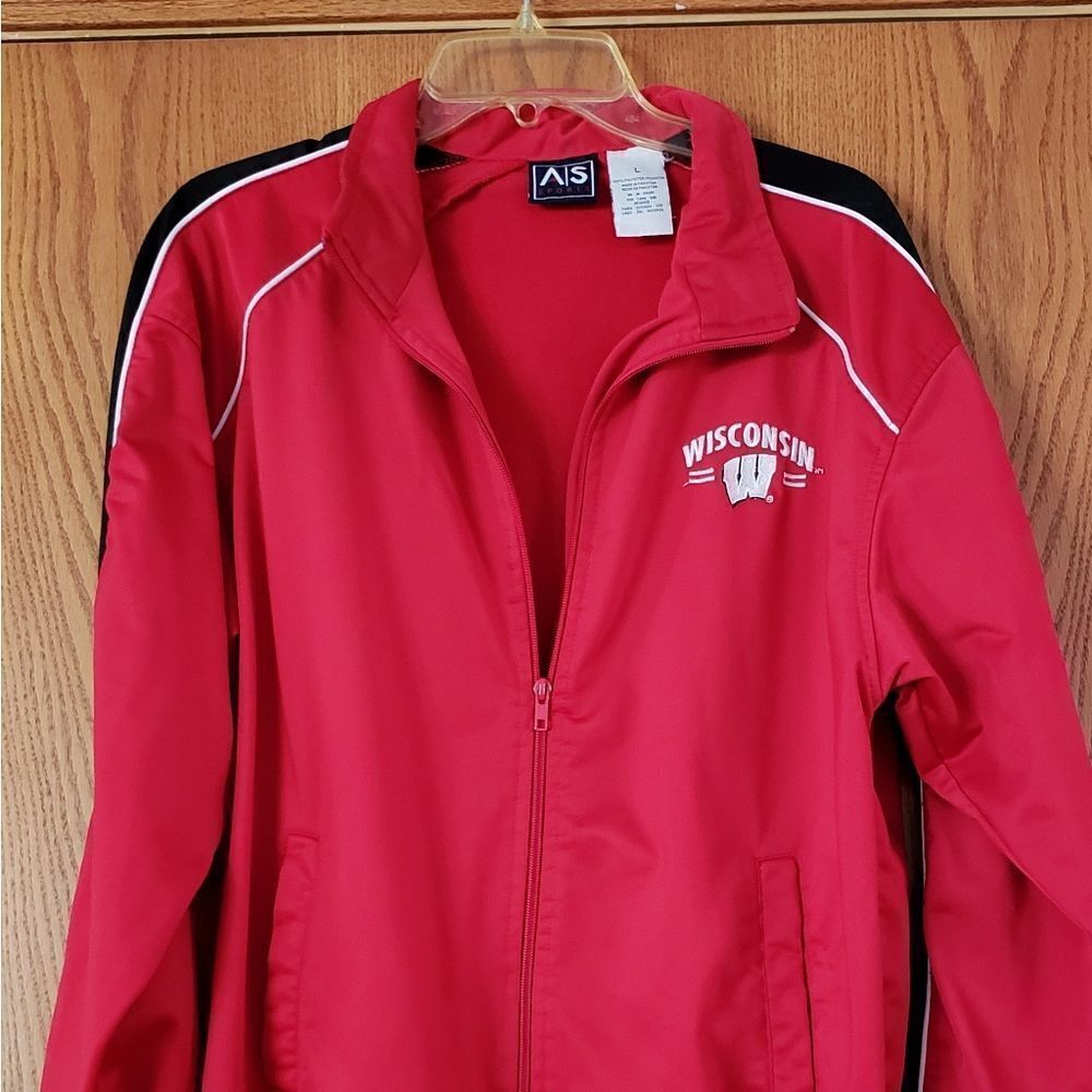 Wisconsin Badgers Warm Up Jacket - Mens Sz. L